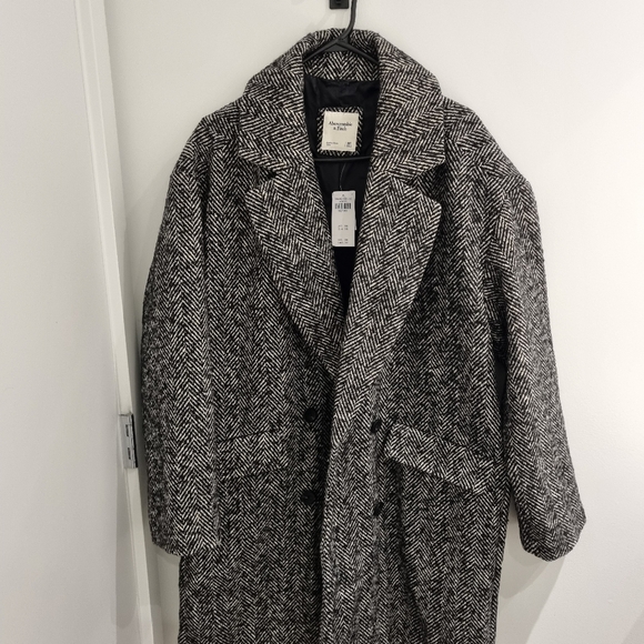 Abercrombie and Fitch Coat - Picture 3 of 5